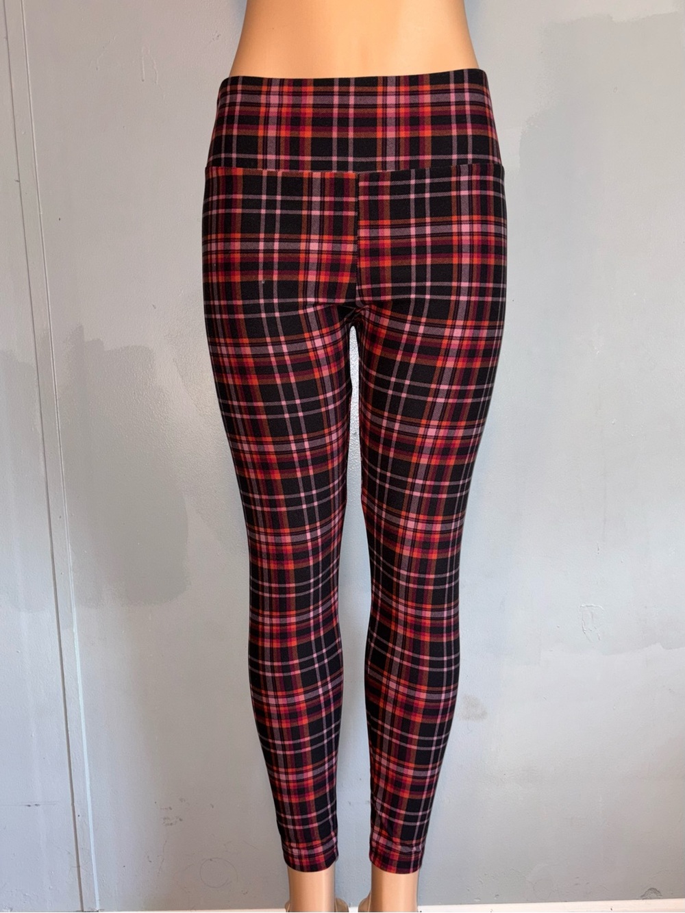 No Boundaries Black & Red Plaid Leggings